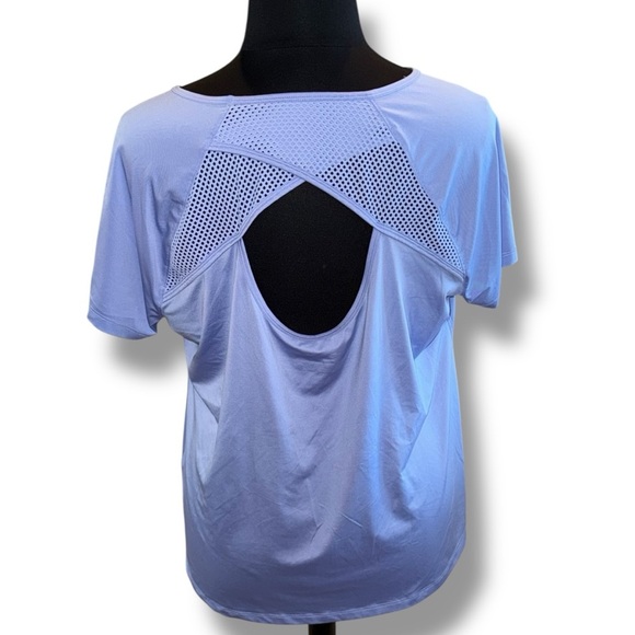 LANE BRYANT LIVI ACTIVE Wicking Mesh Inset Active Tee  - 18/20 Pale Iris - Picture 5 of 12